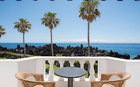 Modern, Cozy And Peaceful Oceanfront Oasis